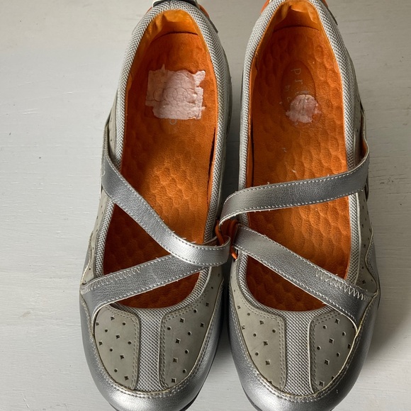 Privo by Clarks Women's Comfort Flat Slip-On Shoes Size 9.5M White Silver Casual - Picture 11 of 15